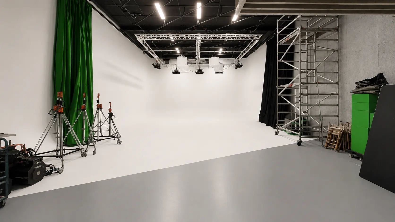 Première photographie du plateau du Studio Jours Tranquilles